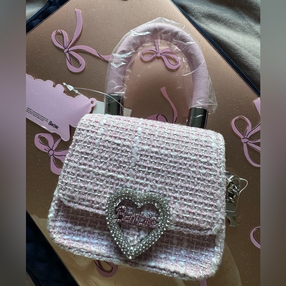 Aldo x BARBIE Pink Tweed Mini Bag with Heart Detail BRAND NEW - Picture 2 of 7